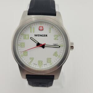 Men's WENGER Swiss Watch #0441.00 White Dial Black Rubber Band
